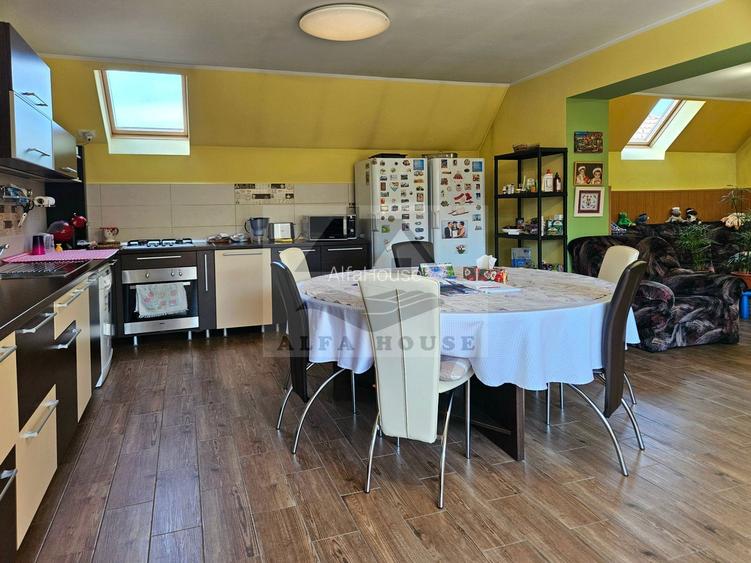 Casă plus Spațiu comercial 741 mp, Teren 906 mp Brasov - zona Blumana - 3