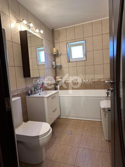 Apartament 2 camere decomandat cu balcon mare si parcare - 4