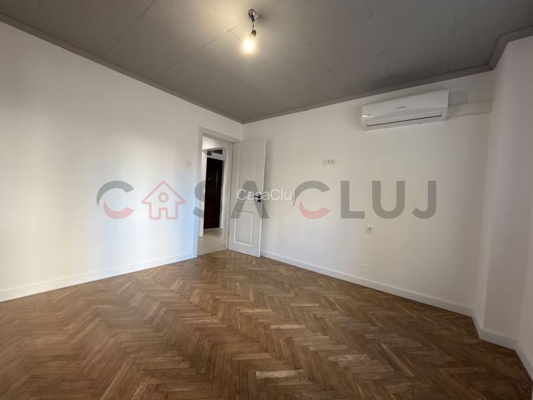 La Cheie, Manastur, Piata Flora!! - 8