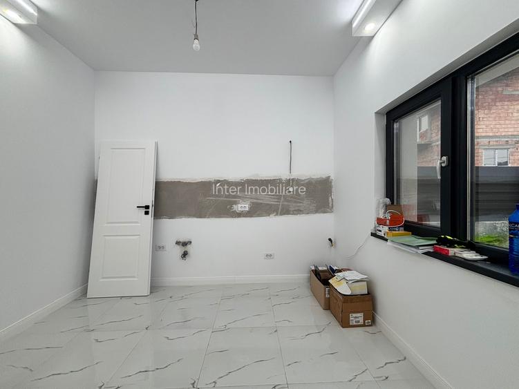 casa plan parter Valea Adinca cod 153458 tel 0731226666 - 10