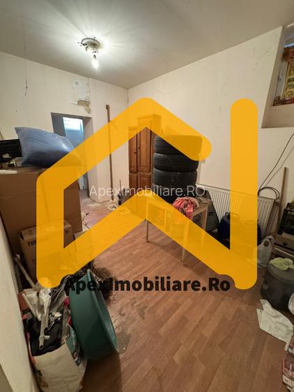 Demisol | Universitate-Batistei | 2 Camere, Hol comun - 4
