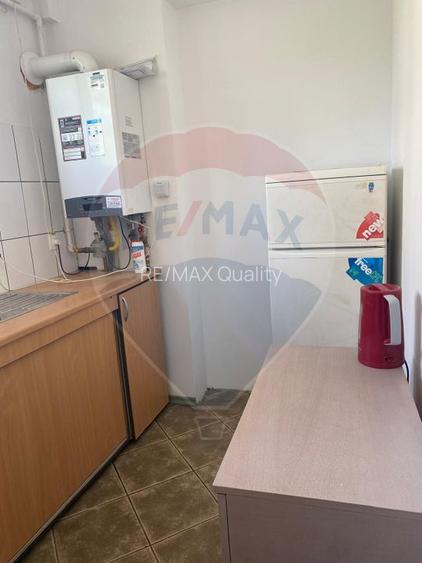 Vila – Etaj 2 + Mansardă de închiriat | Zona Vitan – București Mall - 13