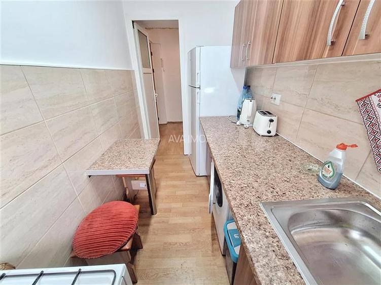 Apartament 2 camere, mobilat si utilat, etaj 2, zona Cora - 6
