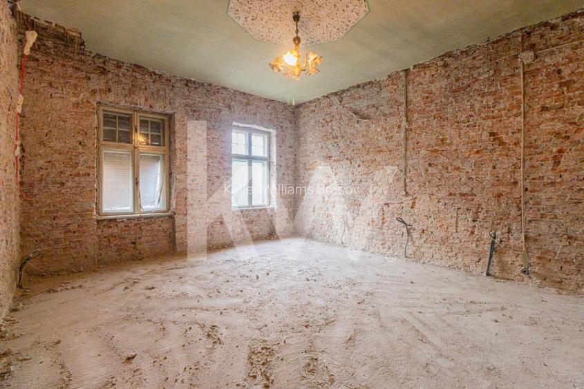 Proiect de restaurare langa Cetatea Prejmer,  casa si teren de 5.458 mp - 19