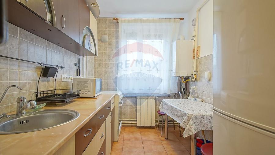 Apartament cu 3 camere de închiriat în zona Brasovul Vechi - 11