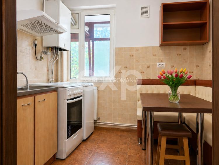 Apartament cu 3 camere decomandat de vânzare, etaj 1-Zona Cornișa - 5
