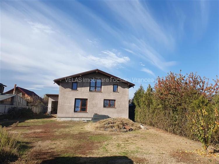 Vila in Gugesti P+M, cu 1000 mp teren intravilan - 9