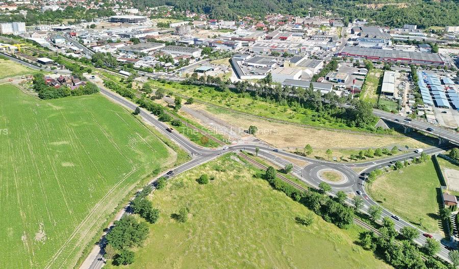 Teren intravilan cu PUZ - 10