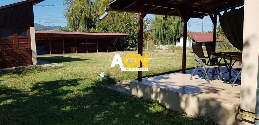 Casă de închiriat, 3 camere, cu terasă și garaj, Partoș - 5