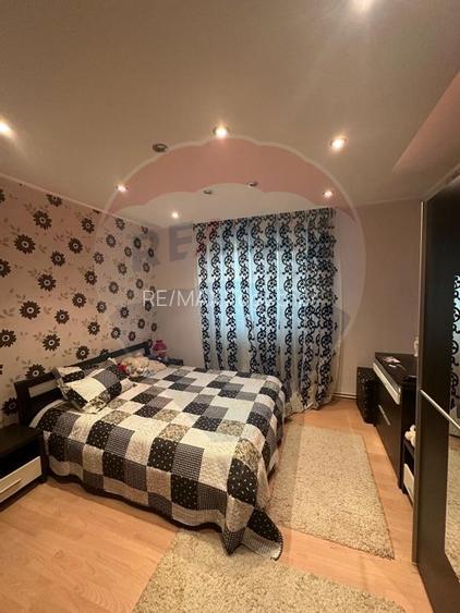 Casă spațioasă 6 camere, 2 băi, garaj spatios și terasă - 12