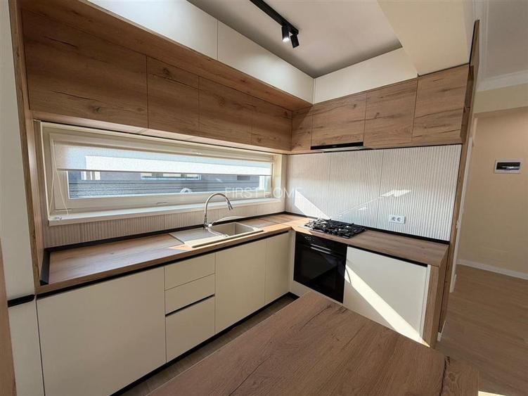 Casa individuala de vanzare - Cobalt Residence - Pret 89.900 E  + tva - 9