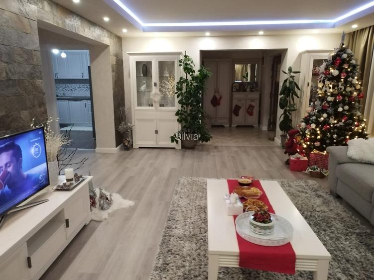 Casa  de vinzare 6 camere S+ P+ E  - 8