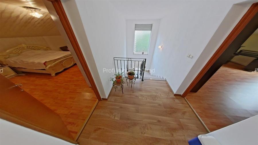 Casa mare si frumoasa cu 5 camere in Gradiste - 15