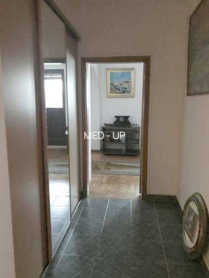 Stefan cel Mare- 5 camere mobilat si utilat,  imobil  1997, 3 locuri parcare - 8