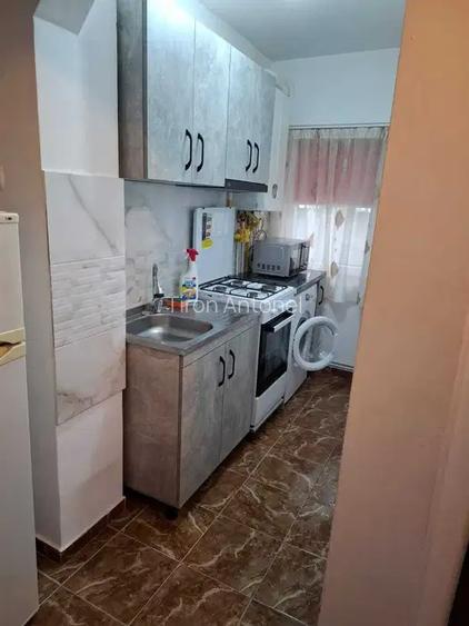 Inchiriez Apartament 1 Camera 32mp, Str. Privighetorilor, Parter - 6