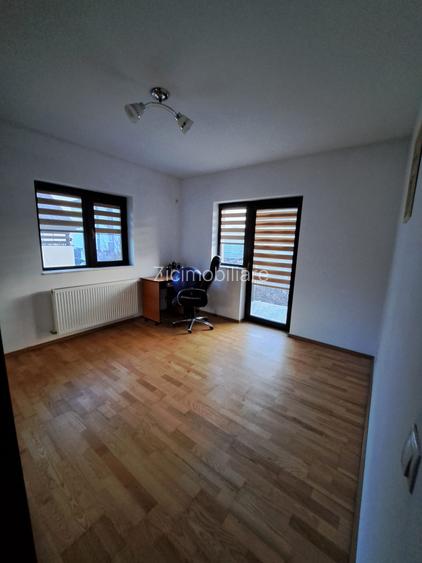 Vilă P+1 4 camere Teren 300 mp  Bragadiru – Strada Safirului - 14