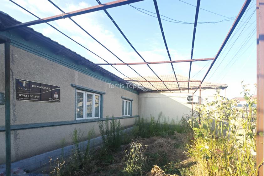 Casa de vânzare in OVIDIU - teren 450 mp - gaze in casa - de renovat