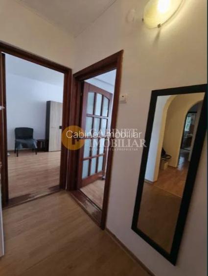 3 Camere - Decomandat - Etaj Intermediar - 4