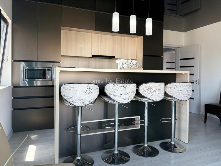 Mamaia-Sat, Vila modernă, mobilata si utilata complet, 15 camere - 16