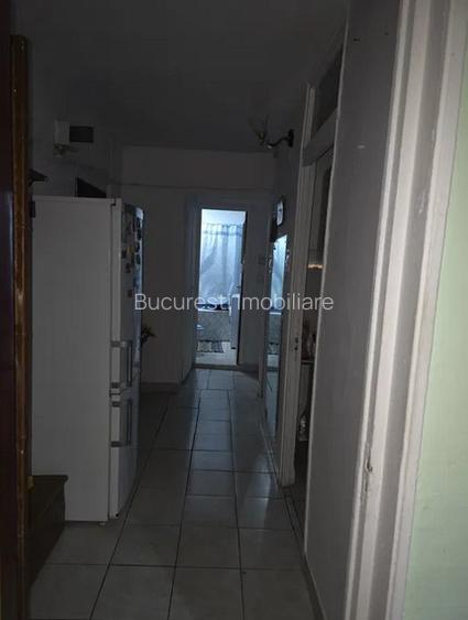 Apartament 2 Camere,Titan,Metrou 1 Decembrie 1918,Bloc 1985, Decomandat,2 balcoa - 3