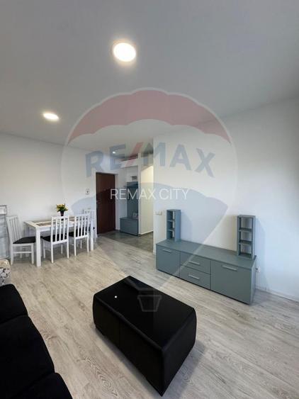 Apartament cu 3 camere de închiriat în zona 1 Mai - 2