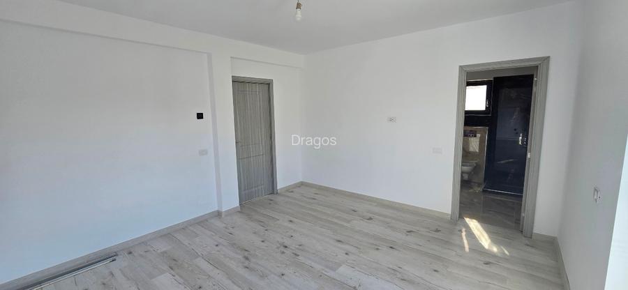 Casă Individuală Cuplată, 4 camere , Stradă asfaltată , Toate utilitățile - 11