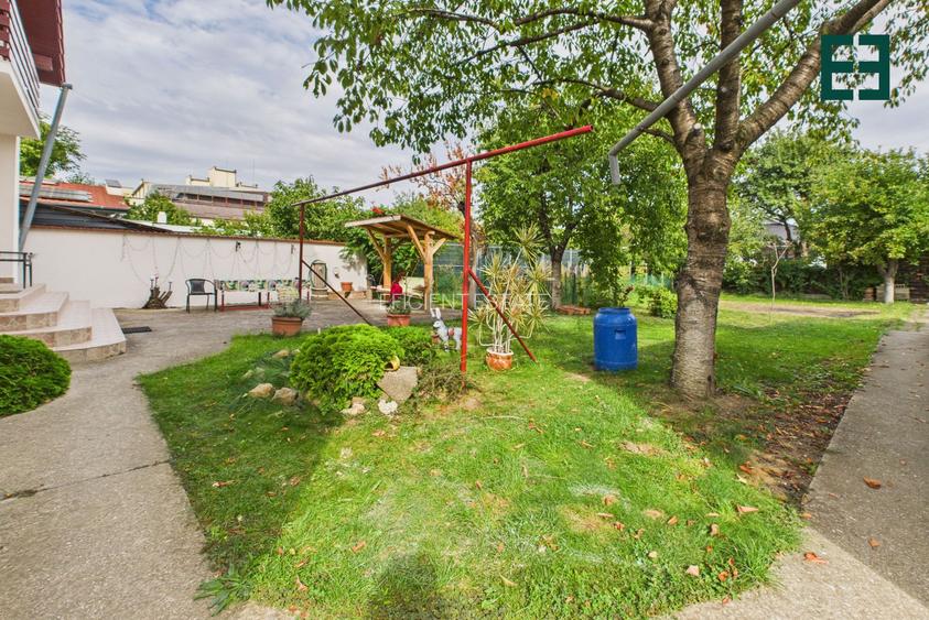 Casă tip Duplex cu 8 camere și 1080 mp teren  - Zona Bujac - Arad - 34