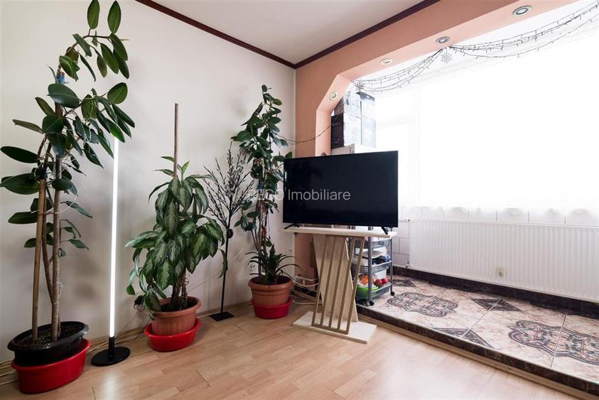 RECO Apartament 3 camere, Decomandat, zona Nufarul, etaj 8din 9, 2 balcoane inch - 17