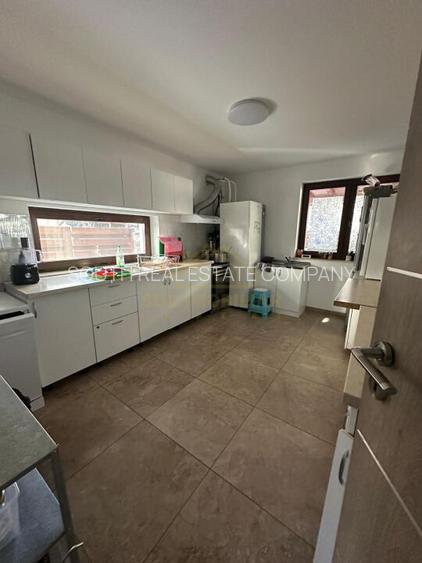 Casa Individuala P+1+M -7 camere , 300mp teren -Metrou Leonida - 10