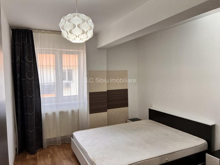 ap 3 cam decomandat cu garaj terezian - 5