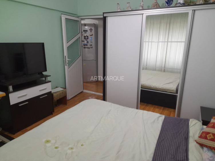 Apartament 2 camere renovat bloc cu lift si loc de parcare - 4