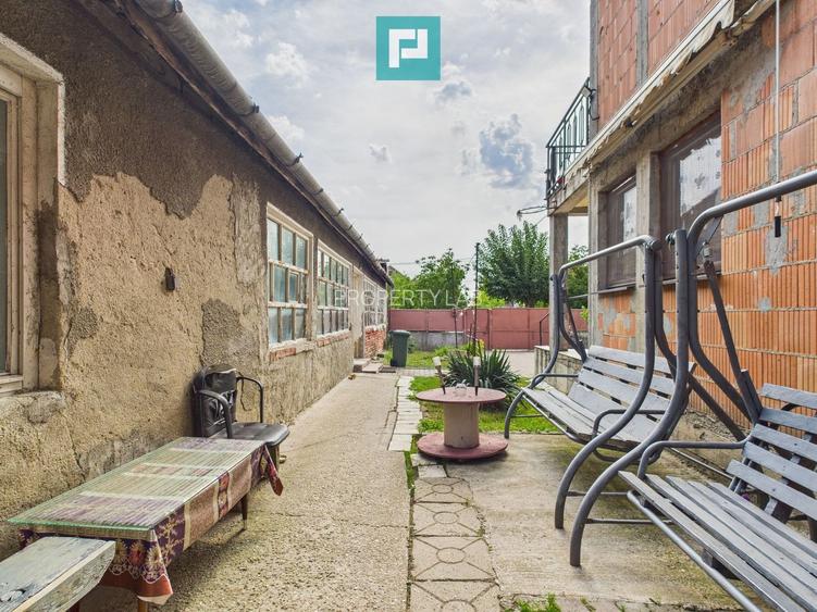 Casă individuală în Săcălaz - 2063 mp teren - 25