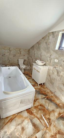 Casa 4 amere,la intrare in comuna - 15