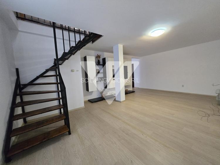 Apartament tip mansarda 3 camere de vanzare Zona Strand - 15