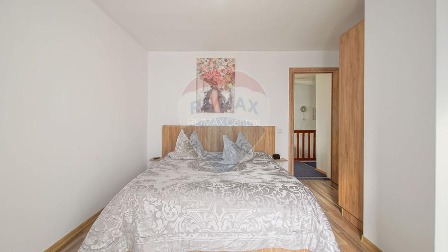 Vilă cu farmec istoric în Bușteni, pensiune sau locuință de vacanță! - 8