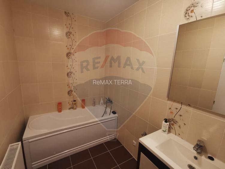 Apartament de închiriat + parcare - 6