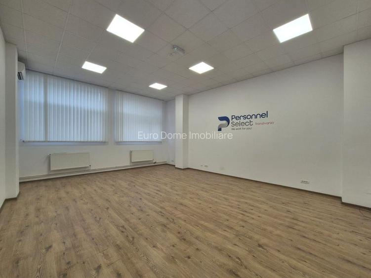 Central, la 5 minute de Afi , spatiu amenajat - 4