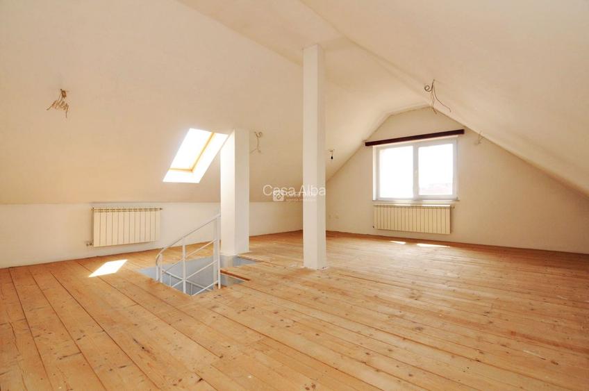 Centru, proprietate Parter + Etaj + Mansarda, disponibila imediat - 16