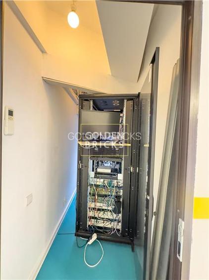 Piata Unirii | Cladire moderna | Versatila | Curte - 15