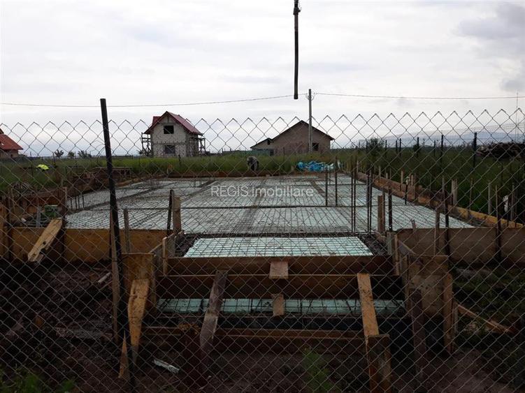 Teren intravilan cu proiect , autorizatie de constructie si fundatie in zona spi - 6