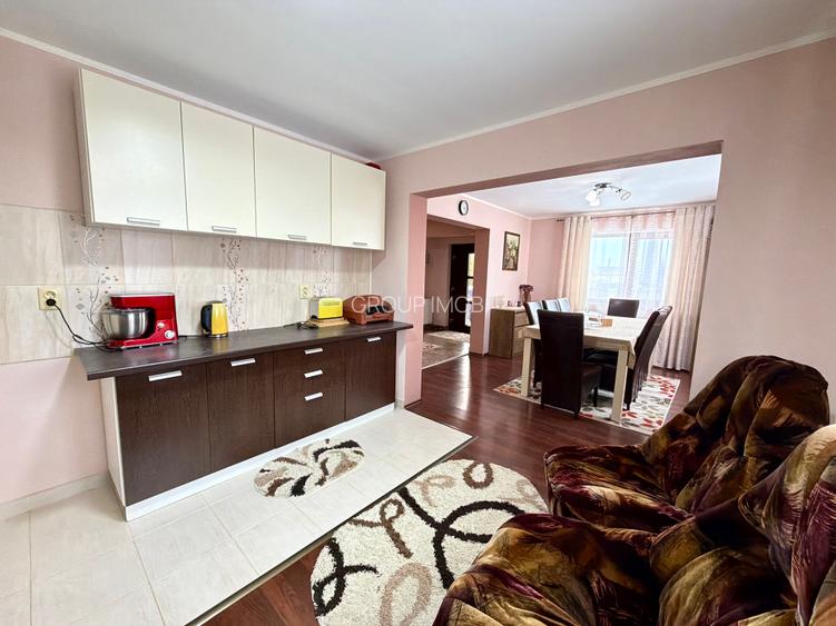 Vila P + M, 1017 mp teren, Siretu - Saucesti - 2