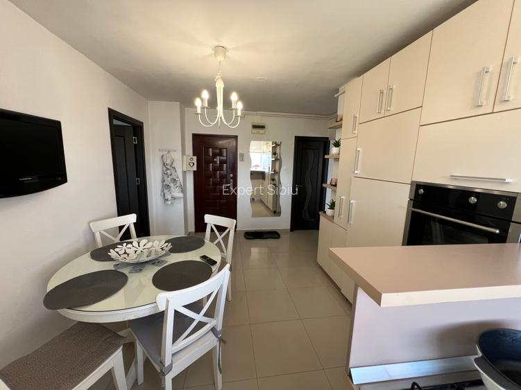 INCHIRIEZ apartament 3 camere , renovat,zona Turnisor - 9