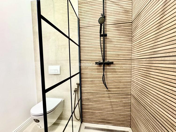 Apartament 2 camere, primitor si cochet, prima închiriere, Piața Maria - 13