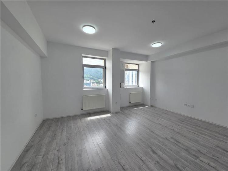 3 Apartamente de vanzare Centrul Civic pretabile birouri