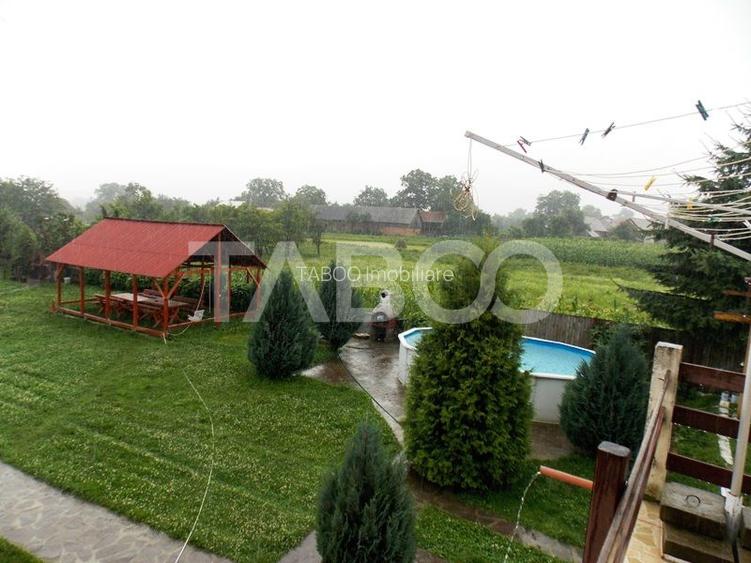 Pensiune la cheie 13 camere  15 locuri parcare si teren 3000 mp - 19