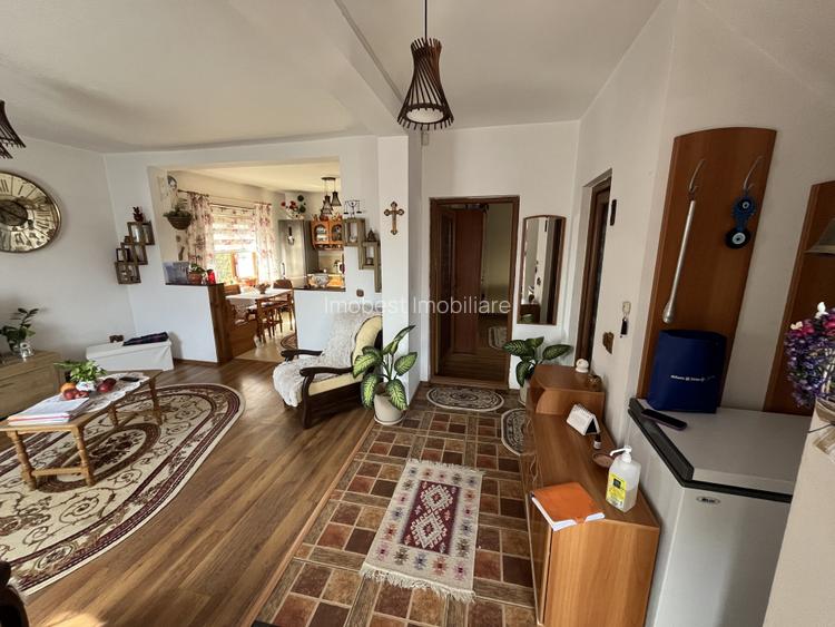 Exclusivitate! Vila P+M inalta, 5 camere, placa beton, Valu lui Traian! - 2