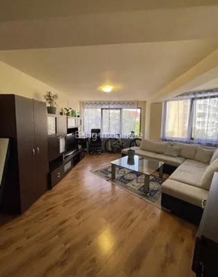 Apartament 5 camere, 4 dormitoare decomandate, Mehedinti - 4