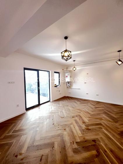 Vanzare Apartament 2 camere+curte 60mp si 2 locuri de parcare - 12