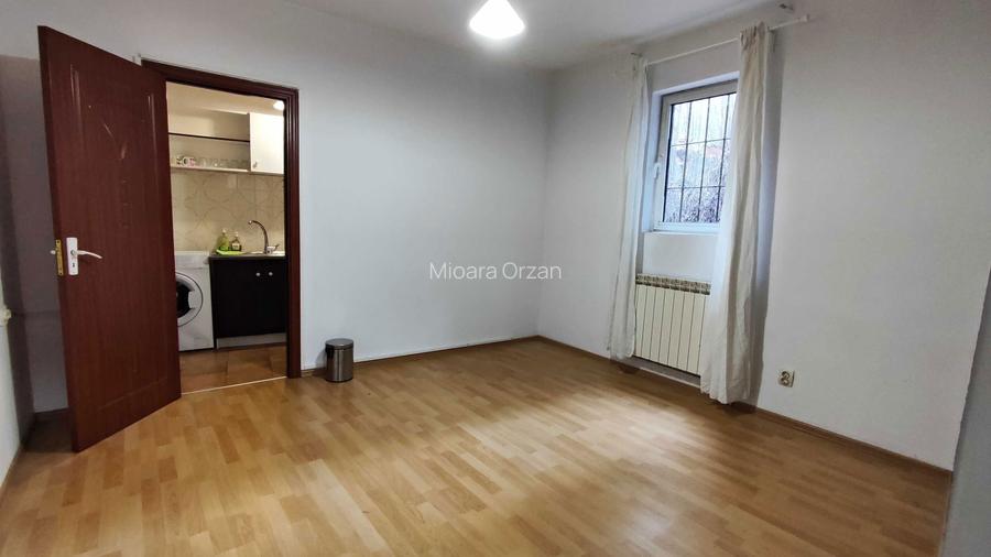 Unirii-Zepter /Posta Vitan, vila 185mp,  6 camere, nemobilata - 3