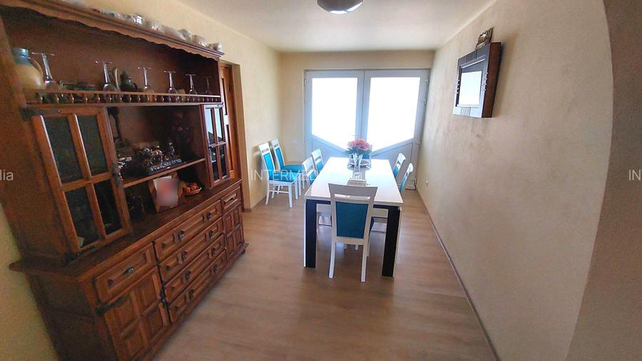 Gospodarie, casa cu 5 camere si 8272 mp teren, in Oarda - 6